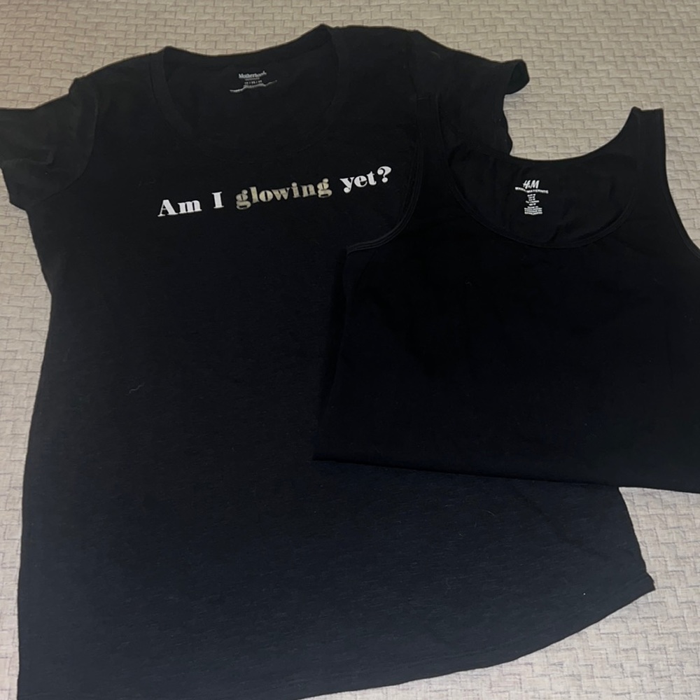 Women’s maternity size M tops. 2 pieces